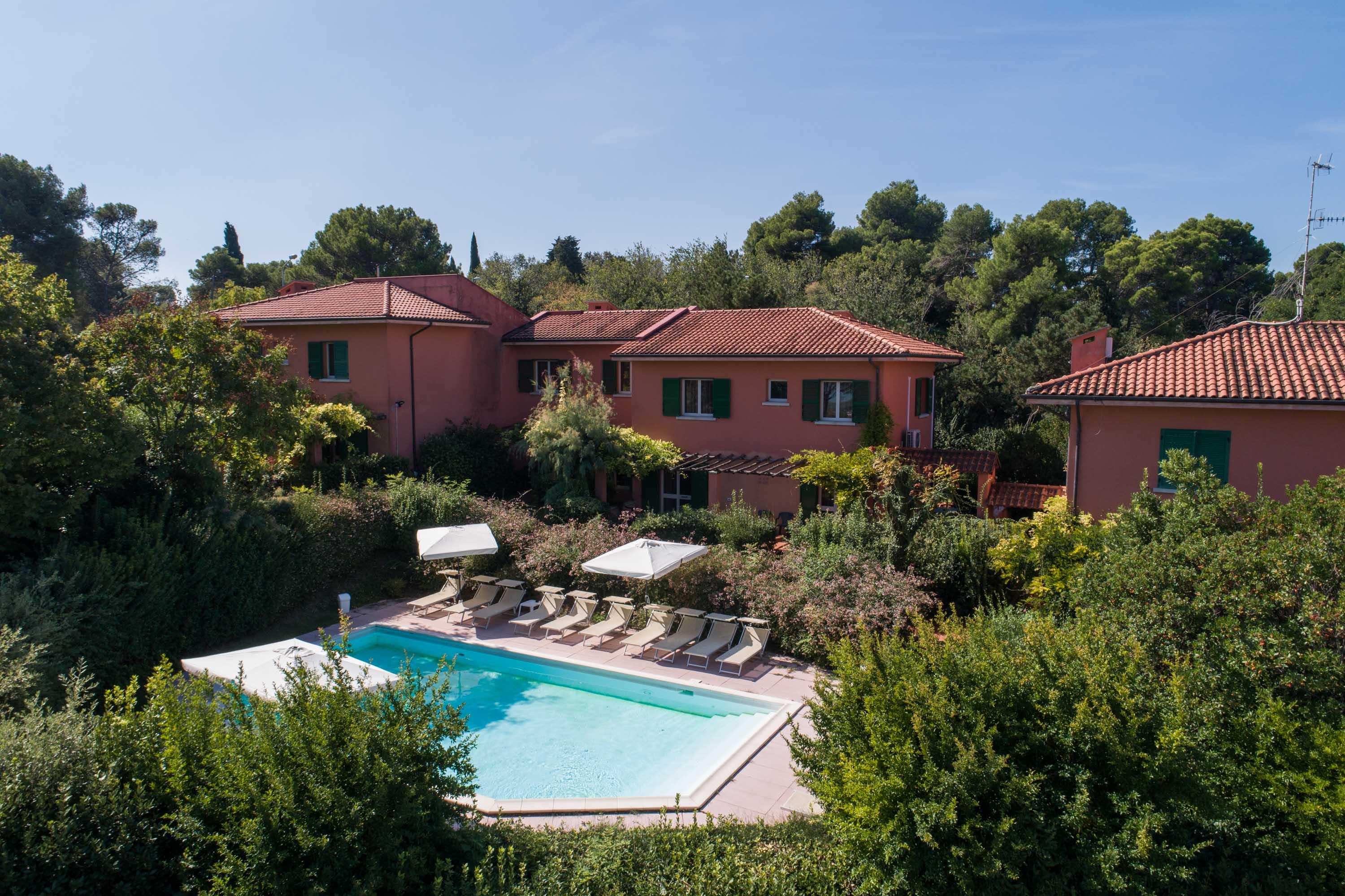 Residenze Al Colle Dei Pini Aparthotel Riccione Exterior photo