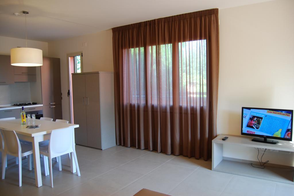 Residenze Al Colle Dei Pini Aparthotel Riccione Exterior photo
